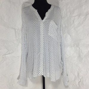 Old Navy blue and white patterned popover blouse